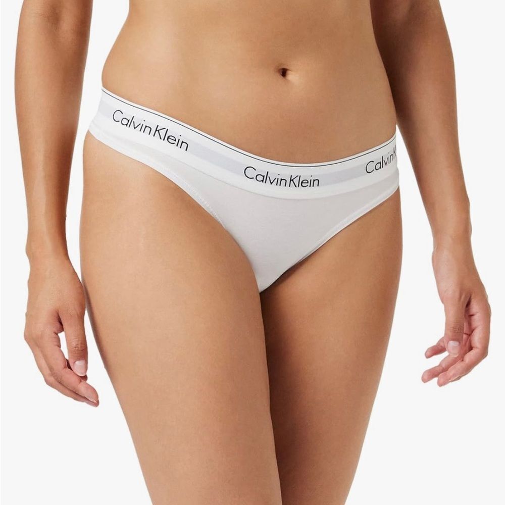 NWT Calvin Klein Thong - White - Size Medium - Picture 2 of 6